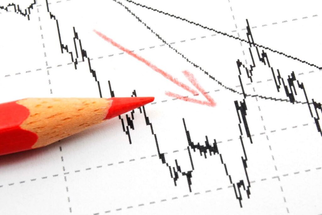 Commercial banks’ loan margins fall to 10-month low on rate cuts
